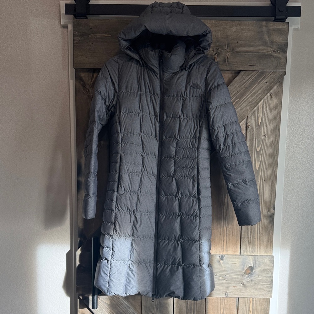 Women's Gray North Face Hooded Puffer Coat